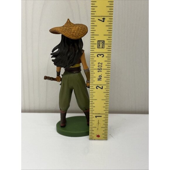 Disney Raya and The Last Dragon Deluxe Figurine Play Toy Set 8 Pcs Sisu Tuk Tuk - Picture 3 of 16